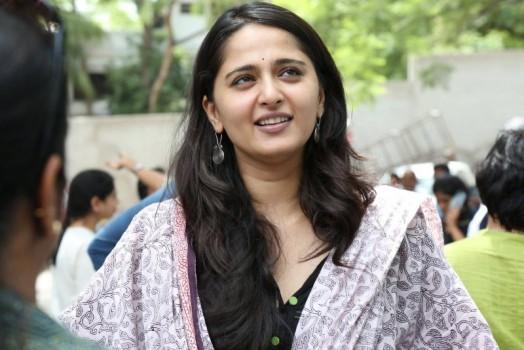 Anushka Shetty at Baahubali Success Meet