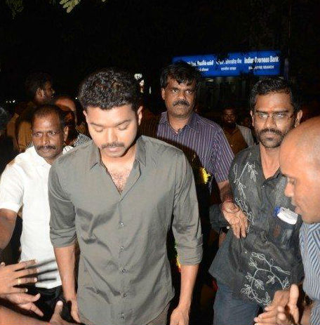 Ilayathalapathy Vijay pay homage to MS Viswanathan Ilayathalapathy Vijay pay homage to MS Viswanathan,Vijay pay homage to MS Viswanathan,Ilayathalapathy Vijay,actor vijay,MS Viswanathan