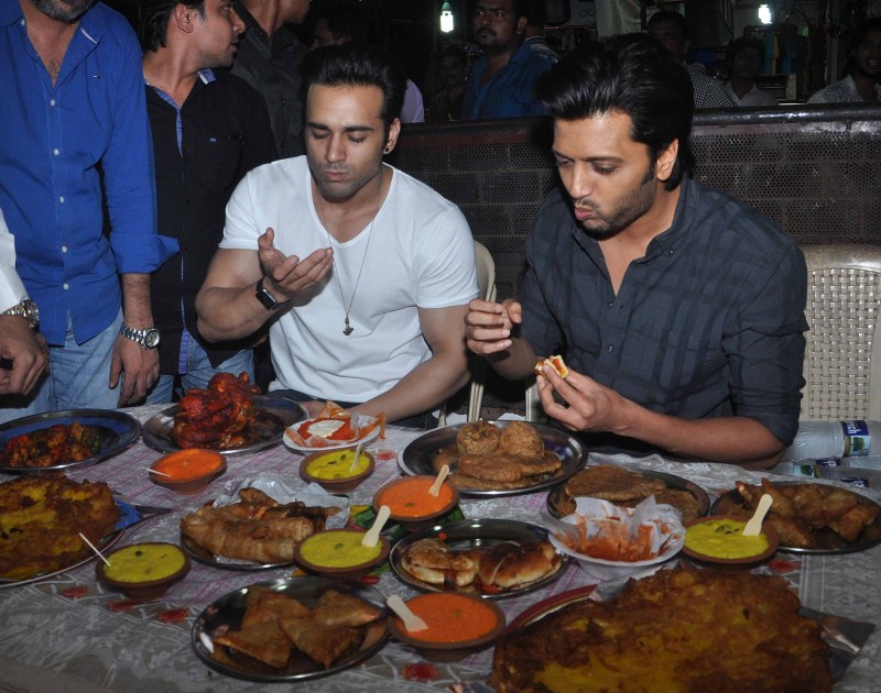 Pulkit Samrat and Riteish Deshmukh EID celebrations,Riteish Deshmukh,Pulkit Samrat,Bangistan Movie Promotion,Riteish Deshmukh and Pulkit Samrat,EID celebrations in Mumbai,Bangistan