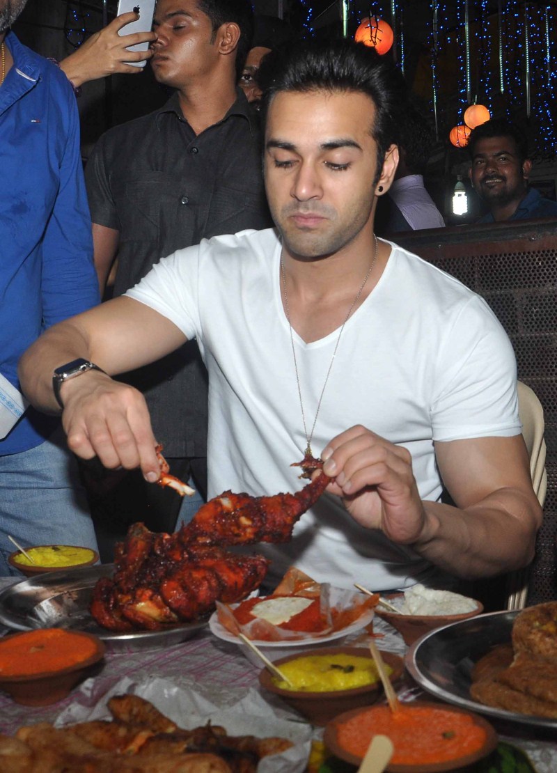 Pulkit Samrat EID celebrations,Riteish Deshmukh,Pulkit Samrat,Bangistan Movie Promotion,Riteish Deshmukh and Pulkit Samrat,EID celebrations in Mumbai,Bangistan