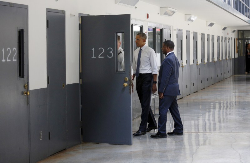 Barack Obama becomes first president to visit US Prison Barack Obama,President Barack Obama,Obama Visits Prison,Obama,Barack Obama becomes first president to visit US prison,Barack Obama visit US prison,Barack Obama latest pics,Barack Obama latest images,Barack Obama latest photos,Barack Obama latest stills,Ba