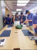 Anushka Sharma and Virat Kohli,Anushka Sharma and Virat Kohli shopping in London,Anushka Sharma,Virat Kohli,actress Anushka Sharma,Anushka Sharma and Virat Kohli shopping,Anushka Sharma virat kohli