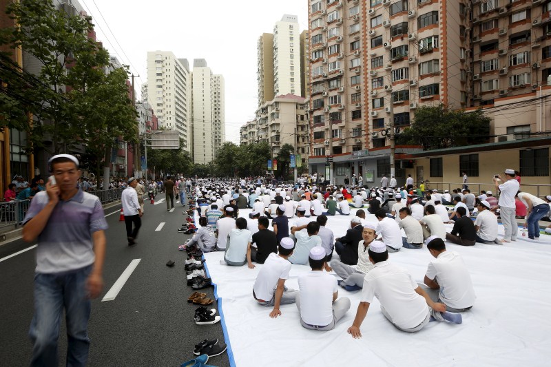 Millions of Muslims celebrate Eid Al-Fitr around the world. Eid Al-Fitr celebration,Eid Al-Fitr,eid al-fitr celebration photos,Eid al-Fitr 2015,Eid Al-Fitr celebration pics,Eid Al-Fitr celebration images,Eid Al-Fitr celebration photos,Eid Al-Fitr celebration stills,Eid Al-Fitr celebration picstures,ramadan celebra