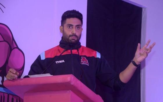 Bollywood Actor Abhishek Bachchan with Jaipur Pink Panthers Kabaddi team press meet.