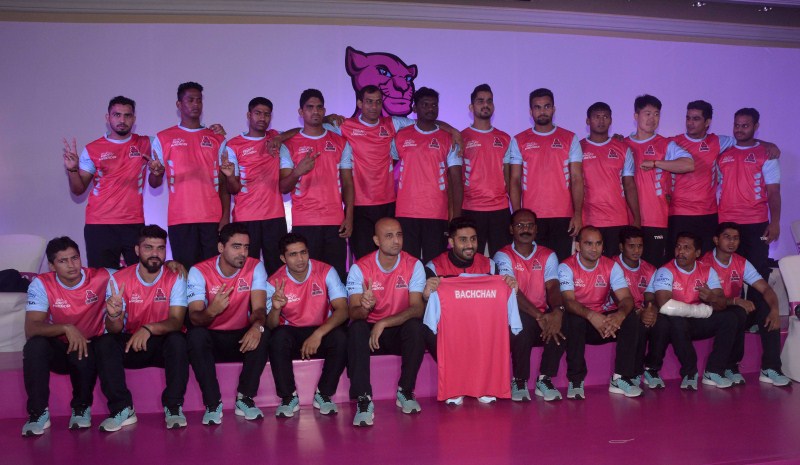 Bollywood Actor Abhishek Bachchan with Jaipur Pink Panthers Kabaddi team press meet. Abhishek Bachchan,Abhishek Bachchan with Jaipur Pink Panthers Kabaddi team press meet,Kabaddi team press meet,Jaipur Pink Panthers,actor Abhishek Bachchan,Abhishek Bachchan pics,Abhishek Bachchan images,Abhishek Bachchan photos,Abhishek Bachchan stills,Ab