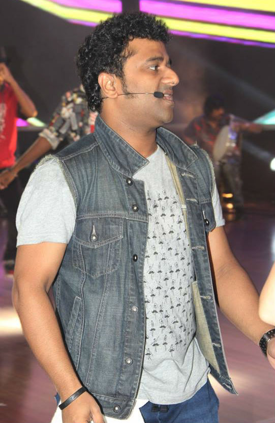 Music Composer Devi Sri Prasad Rehearsals for Srimanthudu Audio Launch. Devi Sri Prasad,Devi Sri Prasad Rehearsals for Srimanthudu Audio Launch,Devi Sri Prasad at Srimanthudu Audio Launch,Srimanthudu Audio Launch,Srimanthudu Audio Launch pics,Srimanthudu Audio Launch images,Srimanthudu Audio Launch photos,Devi Sri Prasad late