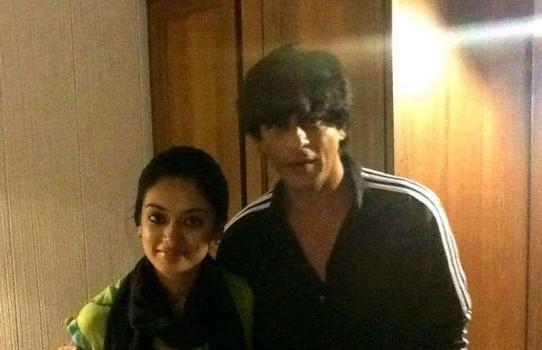 Malayalam actress Gautami Nair recently met the Badshah of Bollywood, Shah Rukh Khan.