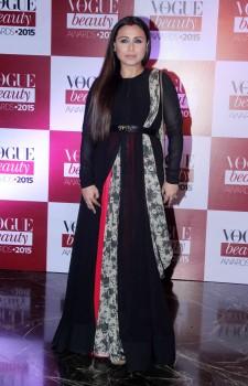Rani Mukerji walks the red carpet at Vogue Beauty Awards 2015