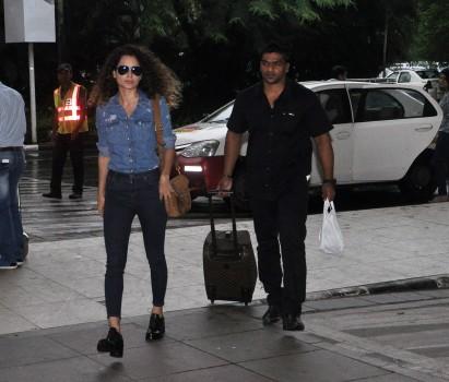 'Tanu Weds Manu Returns' actress Kangana Ranaut was snapped at domestic airport in Mumbai