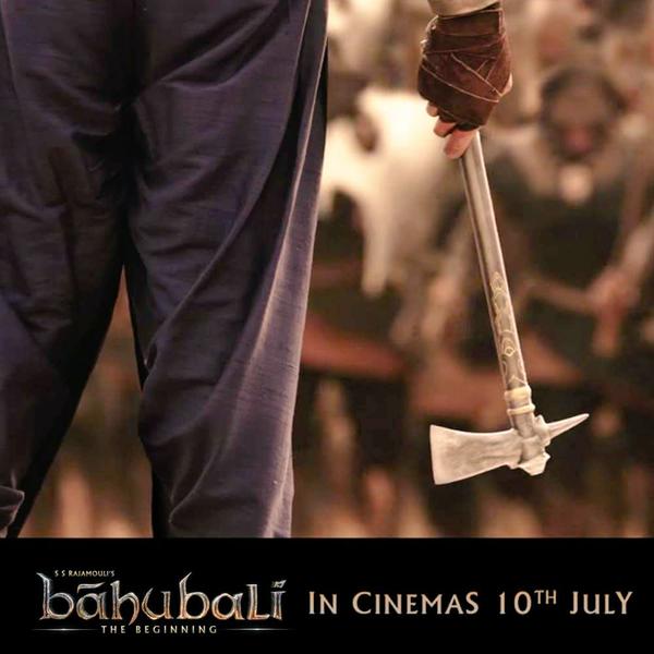 SS Rajamouli's 'Baahubali' large poster created in Kochi becomes the world's largest poster of 4,793.65 m² and breaks Guinness World Record Baahubali,#Baahubali,Bahubali,Baahuabli posters,Guinness World Records,Baahubali breaks Records,Baahubali poster Guinness World Record,Baahubali latest posters,SS Rajamouli,hindi,tamil,telugu,malayalam