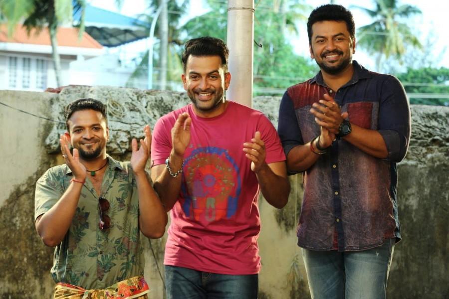 'Amar Akbar Anthony', directed by Nadirshah has Prithviraj, Indrajith and Jayasurya in the lead roles. Amar Akbar Anthony,Amar Akbar Anthony stills,Amar Akbar Anthony photos,Amar Akbar Anthony posters,Prithviraj,Indrajith,Jayasurya,Namitha Pramod