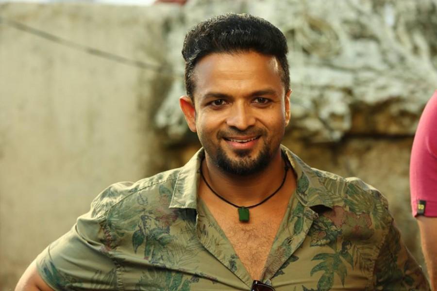 'Amar Akbar Anthony', directed by Nadirshah has Prithviraj, Indrajith and Jayasurya in the lead roles. Amar Akbar Anthony,Amar Akbar Anthony stills,Amar Akbar Anthony photos,Amar Akbar Anthony posters,Prithviraj,Indrajith,Jayasurya,Namitha Pramod