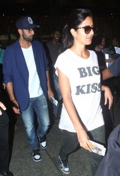Bollywood Actor Ranbir Kapoor and Actress Katrina Kaif Spotted at Mumbai Airport
