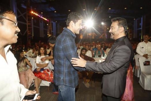 South Indian Actor Kamal Haasan, Mahesh Babu, Allu Arjun at Mirchi Music Awards South 2014.