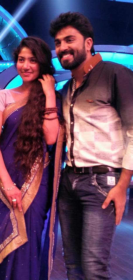 Sai Pallavi appeared on the Sunday episode of Gum on D2 aka D4 Dance Reality Show. Sai pallavi,sai pallavi new,sai pallavi with GP,sai pallavi in D4,sai pallavi in D4 Dance show