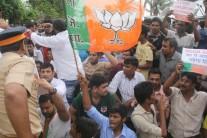Photos of BJP protest against Salman Khan on tweeting about Yakub Memon.