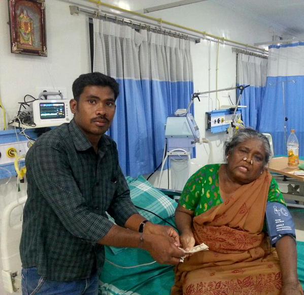 Tamil Folk singer Paravai Muniyamma Hospitalized. Paravai Muniyamma,Folk singer Paravai Muniyamma Hospitalized,Folk singer Paravai Muniyamma,Paravai Muniyamma Hospitalized,Vishal takes Paravai Muniyamma into his Hands,Vishal