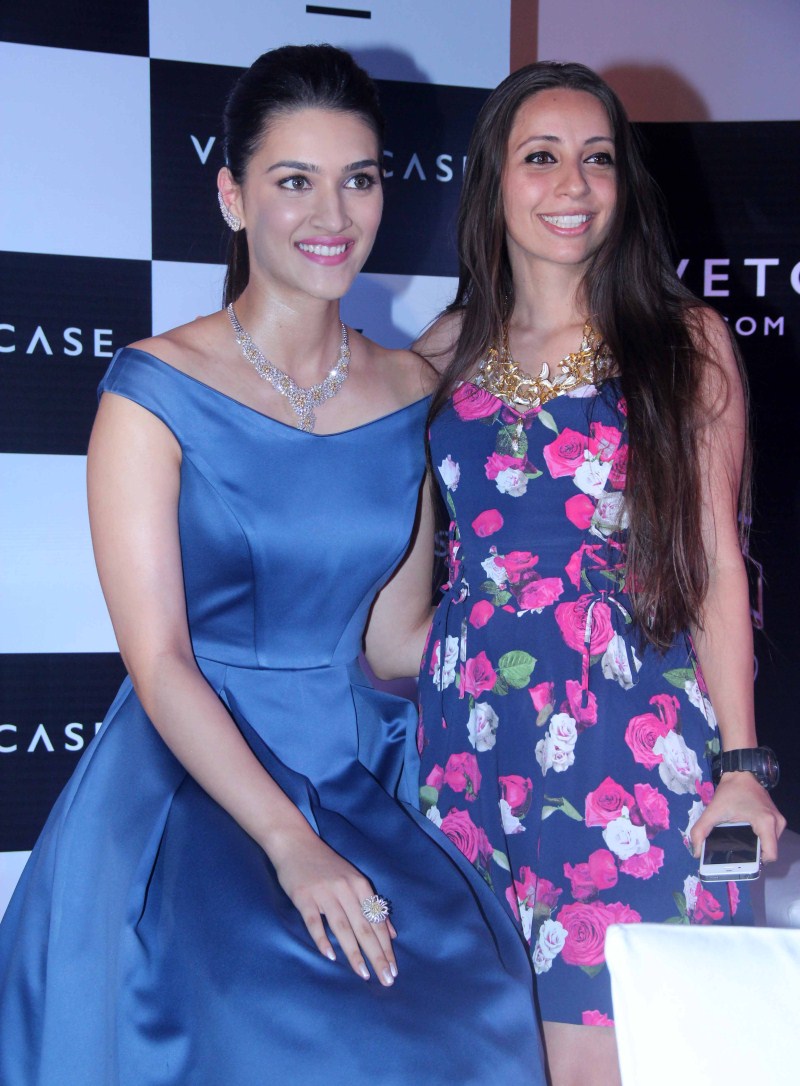 Photos of Bollywood Actress Kriti Sanon launches velvet case.com. Kriti Sanon launches velvet case.com,Kriti Sanon,velvet case.com,Actress Kriti Sanon,Kriti Sanon latest pics,Kriti Sanon latest images,Kriti Sanon latest photos,Kriti Sanon latest stills,Kriti Sanon latest pictures