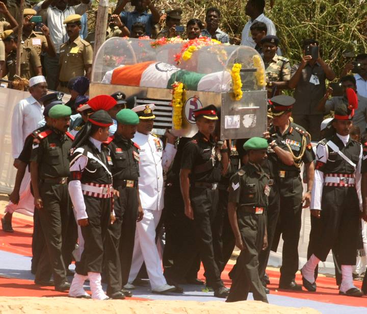 Former President Dr APJ Abdul Kalam's Funeral Procession In Rameswaram ...