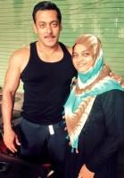 Salman Khan,Sonam Kapoor,Salman Khan and Sonam Kapoor on the set of Prem Ratan Dhan Payo,Prem Ratan Dhan Payo on the sets,Salman Khan and Sonam Kapoor,Prem Ratan Dhan Payo,Prem Ratan Dhan Payo movie stills,Prem Ratan Dhan Payo movie pics,Prem Ratan Dhan P