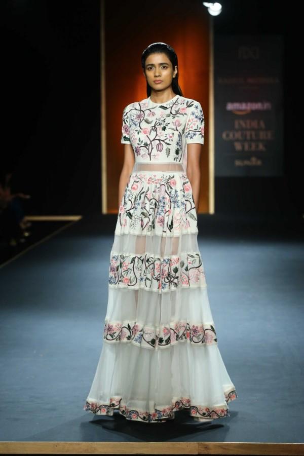 AICW 2015 Day 2: Rahul Mishra's show - Photos,Images,Gallery - 24607