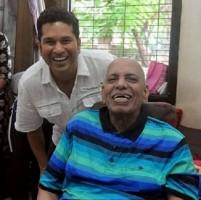 Sachin Tendulkar,Sachin tendulkar photos,Sachin tendulkar pays respected to childhood coach,Ramakant Achrekar,Guru Purnima,Guru,Sachin tendulkar childhood coach,Photo,Sachin photos,tendulkar photos,Tendulkar