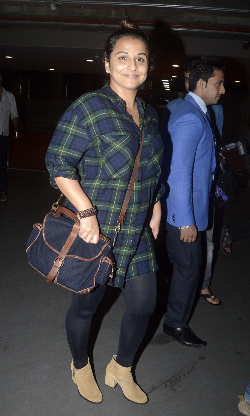 Bollywood Actress Vidya Balan and Siddharth Roy Kapur snapped at International Airport. Vidya Balan and Siddharth Roy Kapur snapped at International Airport,Vidya Balan,Siddharth Roy Kapur,Vidya Balan and Siddharth Roy Kapur,Vidya Balan snapped at International Airport,Siddharth Roy Kapur snapped at International Airport,actress Vidya Balan