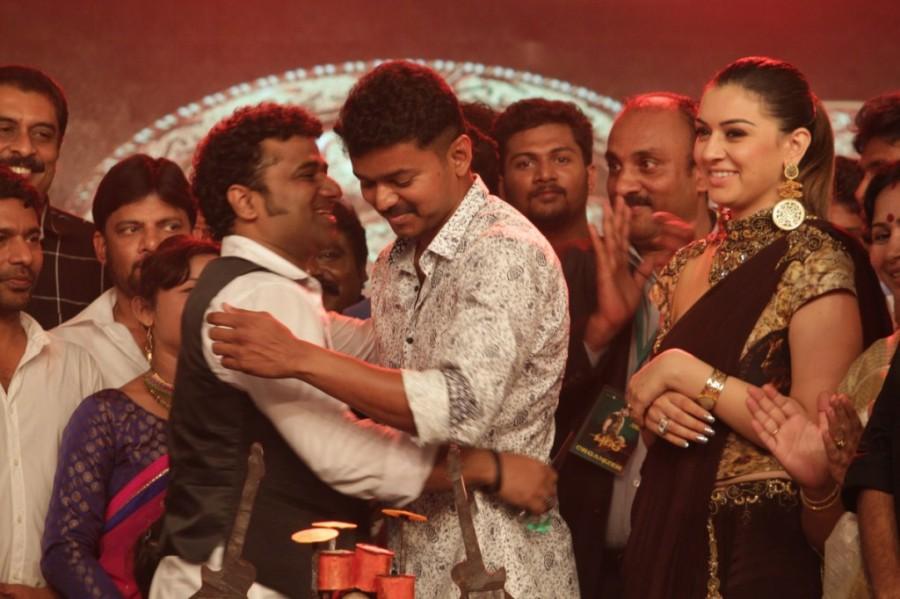 South Indian Music composer Devi Sri Prasad celebrates his Birthday with Vijay, Hansika and Puli Team. Devi Sri Prasad celebrates Birthday with Vijay,Hansika and Puli Team,Devi Sri Prasad birthday celebration,Devi Sri Prasad birthday,vijay,Hansika,Puli Team,Puli audio launch,Puli music launch,Devi Sri Prasad