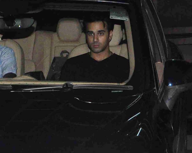 Bollywood Actor Pulkit Samrat Spotted at Santacruz. Pulkit Samrat,Pulkit Samrat Spotted at Santacruz,Actor Pulkit Samrat,Pulkit Samrat latest pics,Pulkit Samrat latest images,Pulkit Samrat latest photos,Pulkit Samrat latest pictures,Pulkit Samrat latest gallery
