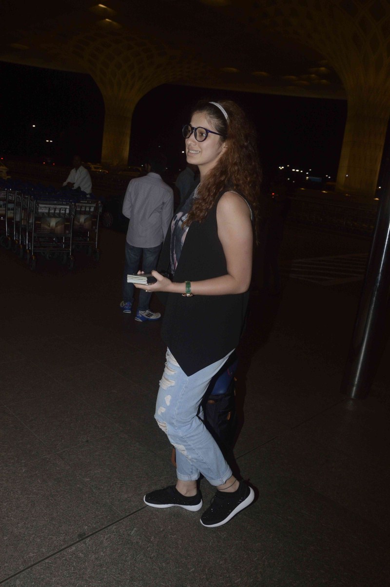 South Indian Actress Raai Laxmi snapped at Mumbai Airport. Raai Laxmi,Raai Laxmi snapped at Mumbai Airport,Raai Laxmi at Mumbai Airport,actress Raai Laxmi,Raai Laxmi latest pics,Raai Laxmi latest images,Raai Laxmi latest photos,Raai Laxmi latest stills,Raai Laxmi latest pictures,Raai Laxmi latest gallery