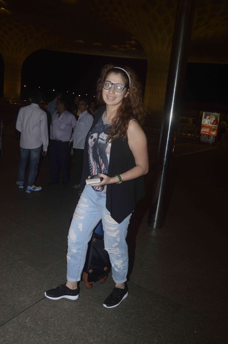 South Indian Actress Raai Laxmi snapped at Mumbai Airport. Raai Laxmi,Raai Laxmi snapped at Mumbai Airport,Raai Laxmi at Mumbai Airport,actress Raai Laxmi,Raai Laxmi latest pics,Raai Laxmi latest images,Raai Laxmi latest photos,Raai Laxmi latest stills,Raai Laxmi latest pictures,Raai Laxmi latest gallery