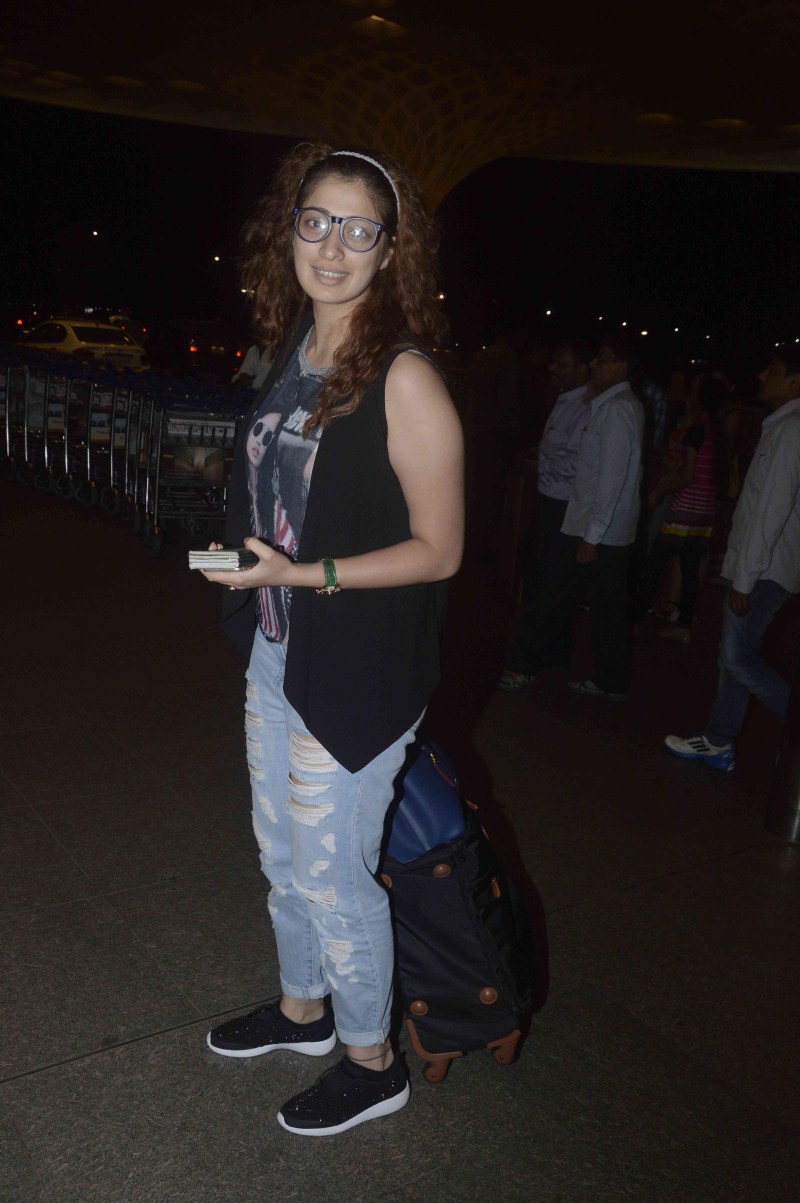 South Indian Actress Raai Laxmi snapped at Mumbai Airport. Raai Laxmi,Raai Laxmi snapped at Mumbai Airport,Raai Laxmi at Mumbai Airport,actress Raai Laxmi,Raai Laxmi latest pics,Raai Laxmi latest images,Raai Laxmi latest photos,Raai Laxmi latest stills,Raai Laxmi latest pictures,Raai Laxmi latest gallery
