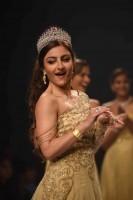 Soha Ali Khan,Soha Ali Khan ramp walk,IIJW 2015,IIJW,India International Jewellery Week 2015,India International Jewellery Week,Soha Ali Khan latest pics,actress Soha Ali Khan,Soha Ali Khan latest images,Soha Ali Khan latest stills,Soha Ali Khan latest pi