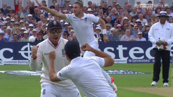 Stuart Broad became the fifth England bowler to take 300 Test wickets on the first day of the fourth Ashes Test. Ashes 2015,Stuart Broad,Stuart Broad takes 300th Test wicket,Stuart Broad 300th Test wicket,Stuart Broad 300th wicket,England bowler,fifth England bowler to take 300 Test wickets