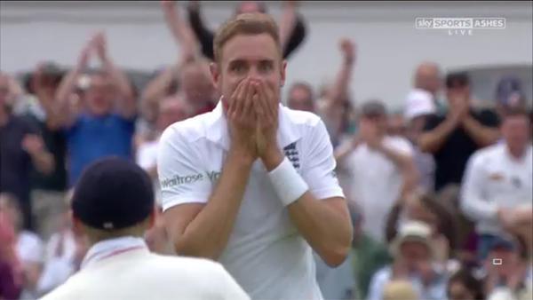 Stuart Broad became the fifth England bowler to take 300 Test wickets on the first day of the fourth Ashes Test. Ashes 2015,Stuart Broad,Stuart Broad takes 300th Test wicket,Stuart Broad 300th Test wicket,Stuart Broad 300th wicket,England bowler,fifth England bowler to take 300 Test wickets