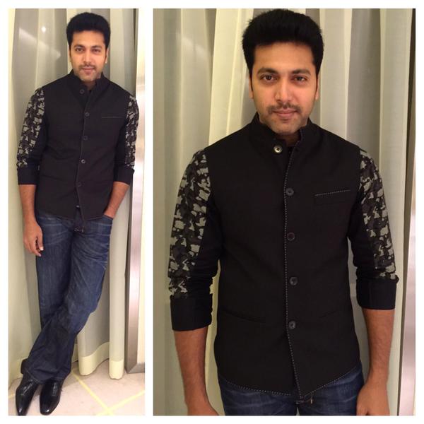 South Indian Celebs at SIIMA Awards 2015 Day 1. SIIMA,SIIMA Awards 2015 Day 1,SIIMA Awards 2015,SIIMA 2015,SIIMA Awards 2015 pics,SIIMA Awards 2015 images,SIIMA Awards 2015 photos,SIIMA Awards 2015 pictures