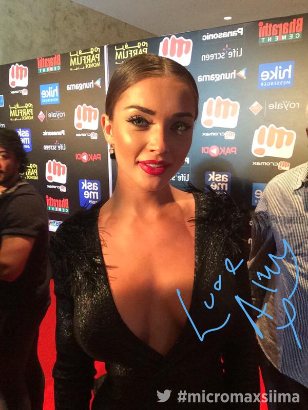 Indian Actress Amy Jackson at SIIMA Awards 2015. Amy Jackson,actress Amy Jackson,Amy Jackson at SIIMA Awards 2015,SIIMA Awards 2015,SIIMA,Amy Jackson latest pics,Amy Jackson latest images,Amy Jackson latest photos,Amy Jackson latest stills,Amy Jackson latest pictures