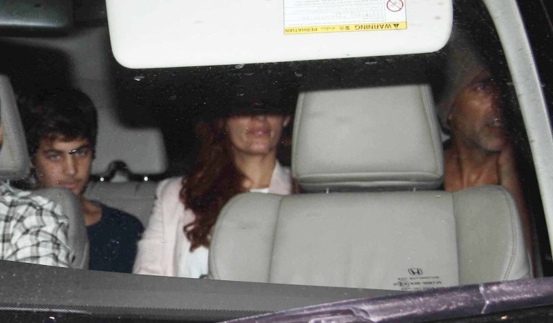 Bollywood Actor Akshay Kumar, Twinkle and Son Spotted at Juhu PVR. Akshay Kumar,Akshay Kumar,Twinkle and Son Spotted at Juhu PVR,Twinkle,actor Akshay Kumar,Twinkle and Son