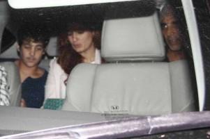 Akshay Kumar,Akshay Kumar,Twinkle and Son Spotted at Juhu PVR,Twinkle,actor Akshay Kumar,Twinkle and Son