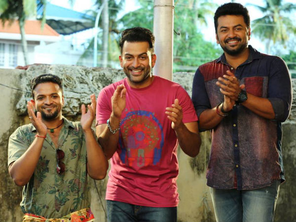 After the highly disappointing Ramzan season, Malayalam Cinema is all set to welcome the Onam season with huge hopes. Malayalam Cinema,Malayalam movies,Malayalam Cinema 2015,Malayalam Cinema Onam Releases 2015,Onam Releases 2015,Amar Akbar Anthony,Double Barrel,Jamnapyari,Kunjiramayanam,Life Of Josutty,Loham,Utopiayile Rajavu