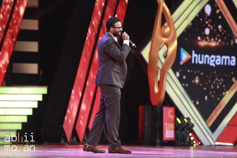 Jayasurya bags the award for best actor in supporting role and best villain in SIIMA Awards 2015 Jayasurya,jayasurya siima awards,siima awards 2015,best actor in supporting role SIIMA malayalam,best villain SIIMA malayalam