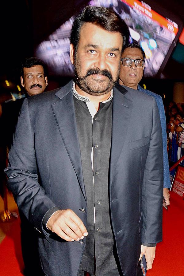 Mohanlal Attends SIIMA Awards 2015 Mohanlal,siima awards,siima awards 2015,Mohanlal Attends SIIMA Awards 2015,Mohanlal at SIIMA Awards 2015