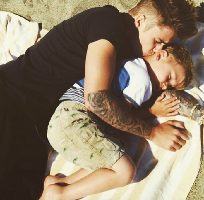 Justin Bieber delights fans with cute picture of his newborn