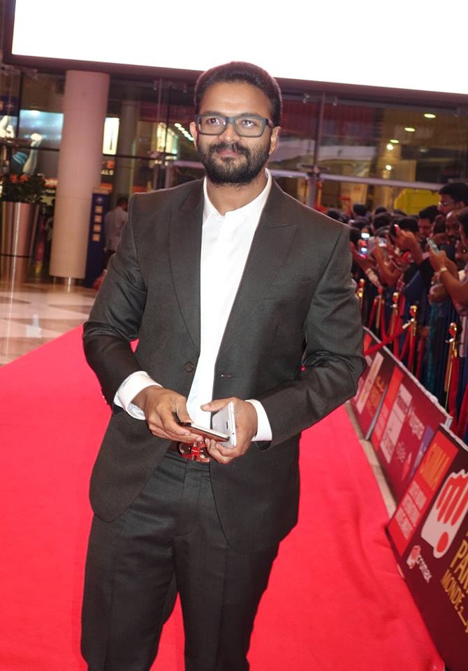 Malayalam celebs at SIIMA 2015 Red Carpet Malayalam celebs at SIIMA 2015,SIIMA 2015 malayalam,SIIMA 2015 mollywood,malayalam celebs,mollywood celebs