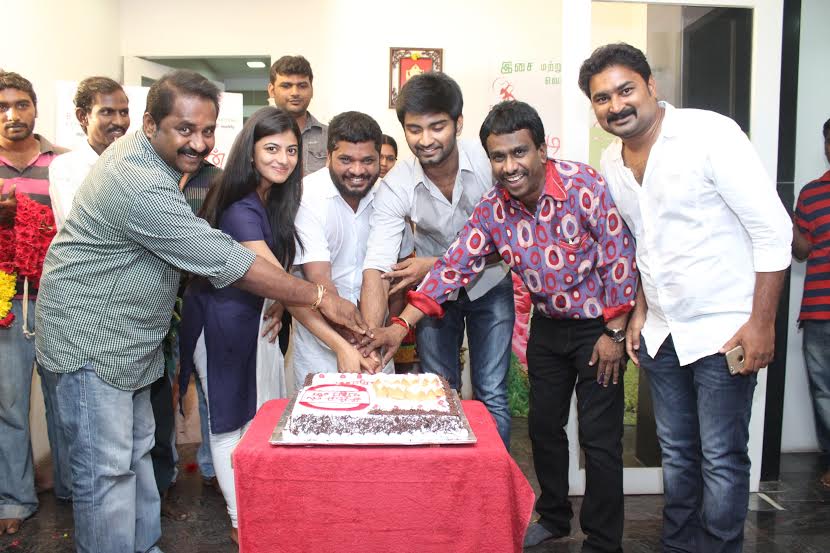 Atharvaa's Chandi Veeran Success Meet Photos. Chandi Veeran Success Meet,Atharvaa,Atharvaa's Chandi Veeran Success Meet,Chandi Veeran Success Meet pics,Chandi Veeran Success Meet images,Chandi Veeran Success Meet photos,Chandi Veeran Success Meet stills,Chandi Veeran Success Meet pictures,Chandi