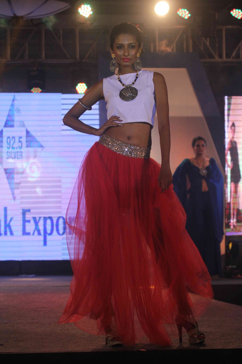 Photos of Sterling Silver Jewellery Fashion Show. Sterling Silver Jewellery Fashion Show,Sterling Silver Jewellery,Fashion Show,Fashion event,ramp walk,models ramp walk,Fashion Show pics,Fashion Show images,Fashion Show stills,Fashion Show pictures