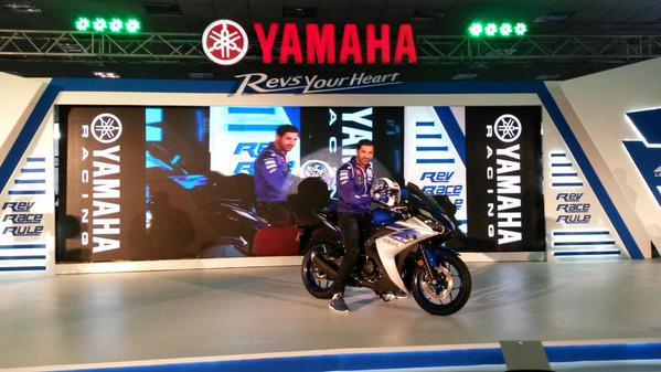 Bollywood Actor John Abraham Launches Yamaha R3 in India. John Abraham,Yamaha R3 in India,Yamaha R3,R3 launched in India,R3,actor John Abraham,John Abraham latest pics,John Abraham latest images,John Abraham Launches Yamaha R3 pics,John Abraham Launches Yamaha R3 images,John Abraham Launches Yamaha R3 photos,Joh