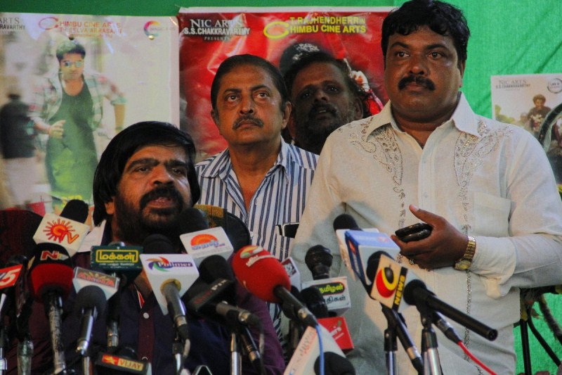 South Indian Actor T. Rajendar at Vaalu Press Meet. T. Rajendar at Vaalu Press Meet,Simbu's father T. Rajendar,Vaalu Press Meet,T. Rajendar,Simbu,Silambarasan,Vaalu Press Meet pics,Vaalu Press Meet images,Vaalu Press Meet photos,Vaalu Press Meet stills,Vaalu Press Meet pictures