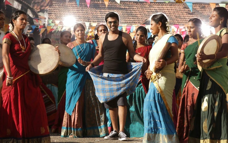 Vaalu is an upcoming Tamil comedy movie directed by debutante director Vijay Chander, starring Silambarasan and Hansika Motwani in lead roles. Simbu,Hansika Motwani,Santhanam,Simbu,Hansika Motwani,Vaalu,Silambarasan,Vaalu Movie,Vaalu Movie stills,Vaalu Movie pics,Vaalu Movie images,Vaalu Movie photos,Vaalu Movie pictures