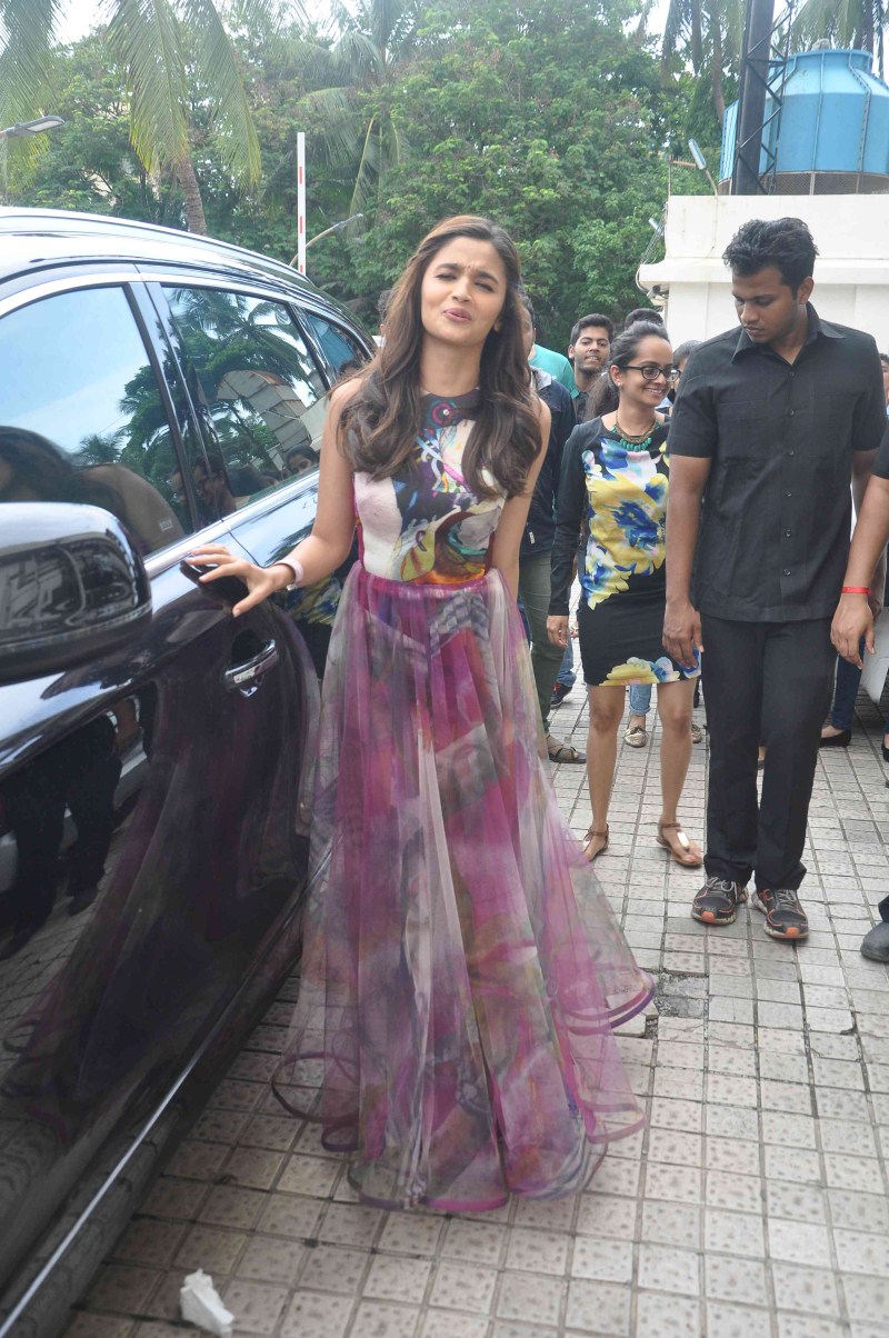 Bollywood Actress Alia Bhatt Latest Pictures. Alia Bhatt,actress Alia Bhatt,Alia Bhatt Latest pics,Alia Bhatt Latest Pictures,Alia Bhatt Latest images,Alia Bhatt Latest photos,Alia Bhatt Latest stills,Alia Bhatt at Shaandaar trailer launch,Shaandaar trailer,Shaandaar trailer launch